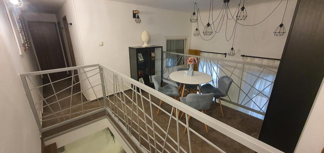 New In The Center Apartment *